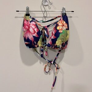 La Blanca Padded Bikini Top, size 8